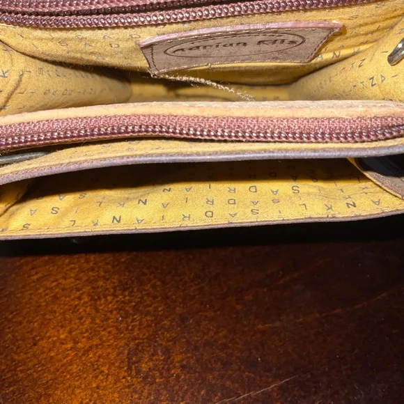 Purse - Picture 3 of 6